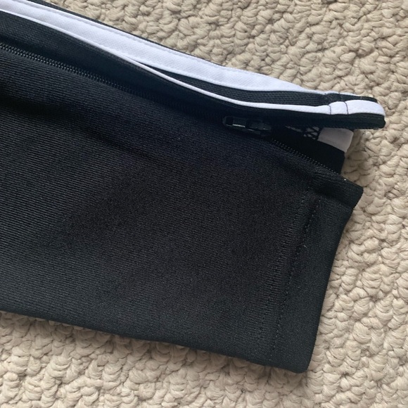 Classic Adidas Pants - Picture 8 of 8